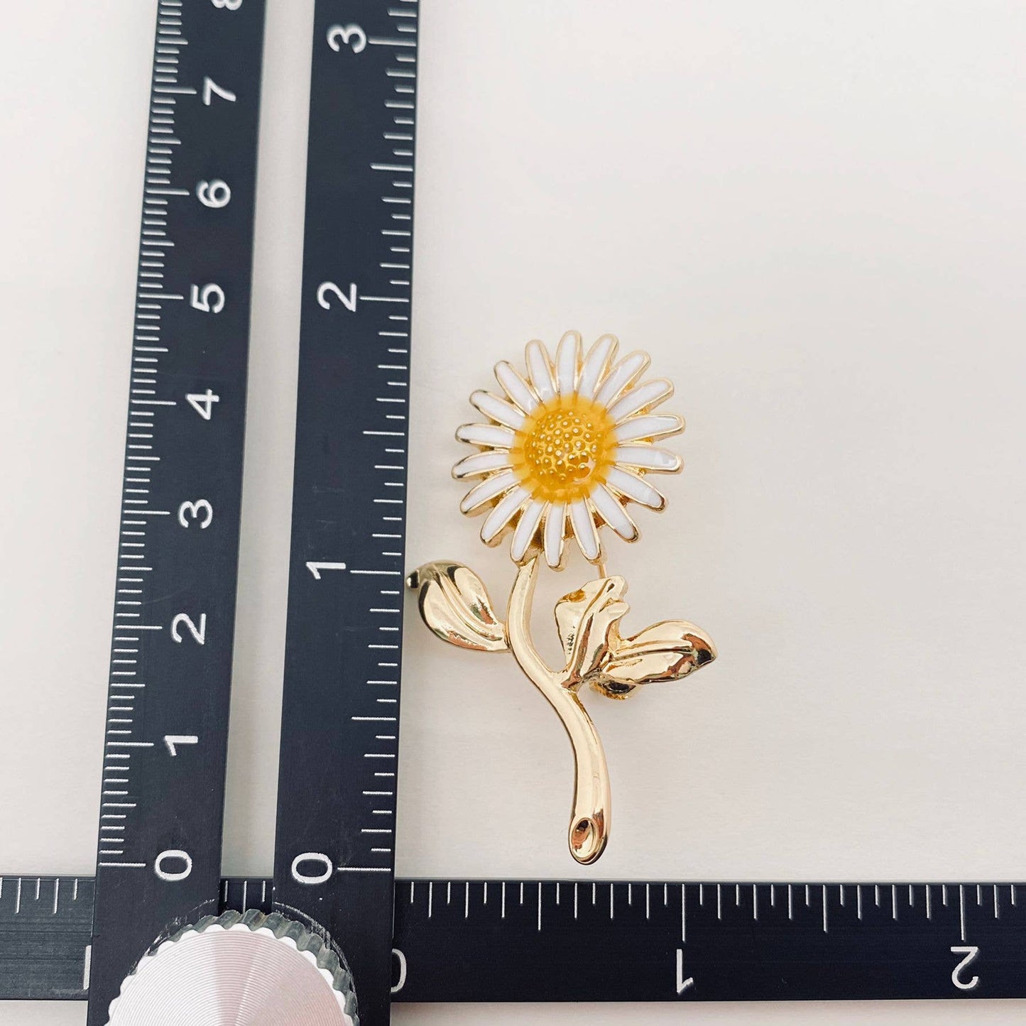 Daisy Brooch