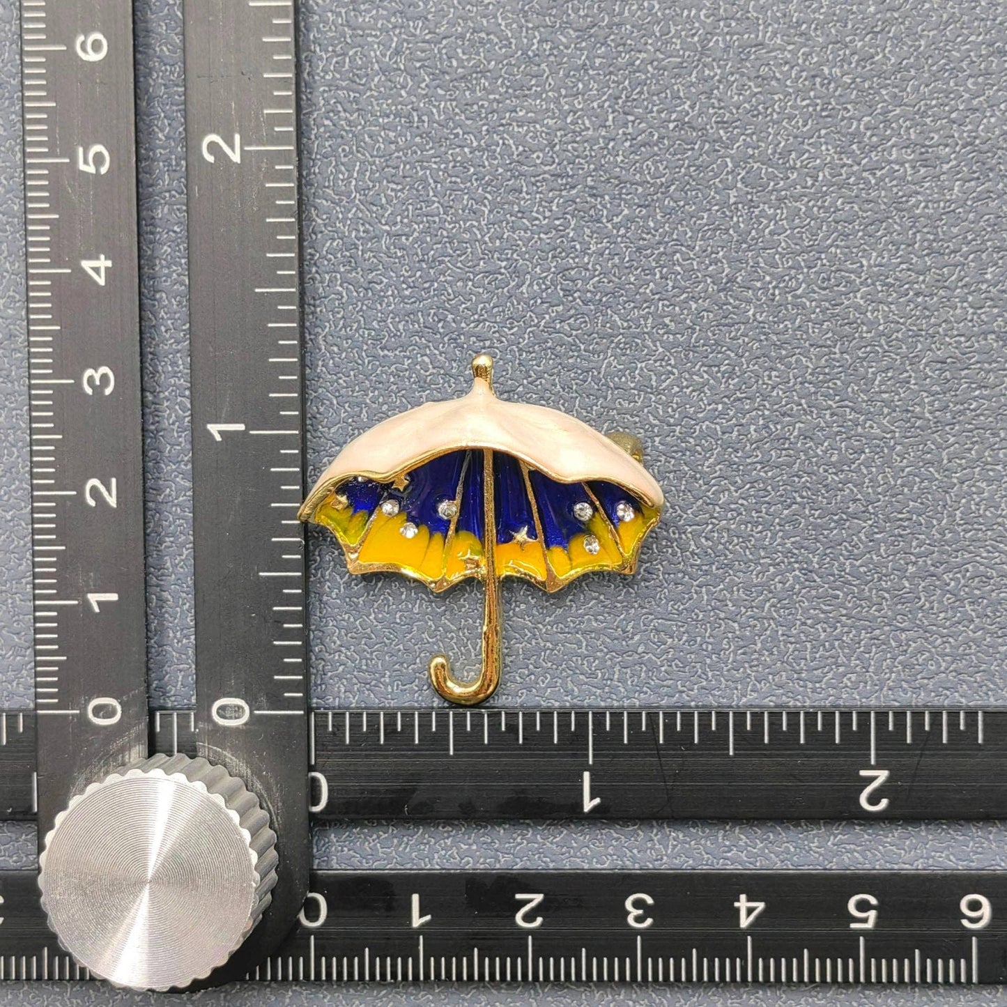 Oil Painting Style Enamel Umbrella Brooch