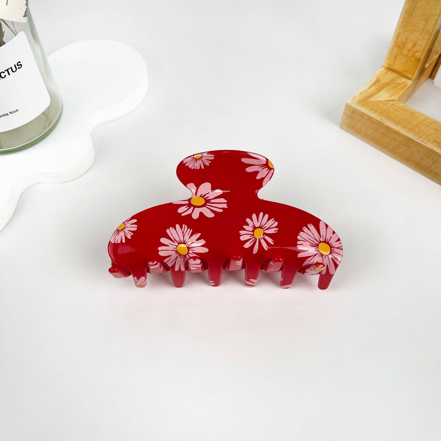 Daisy Half Moon Hair Claw Clip