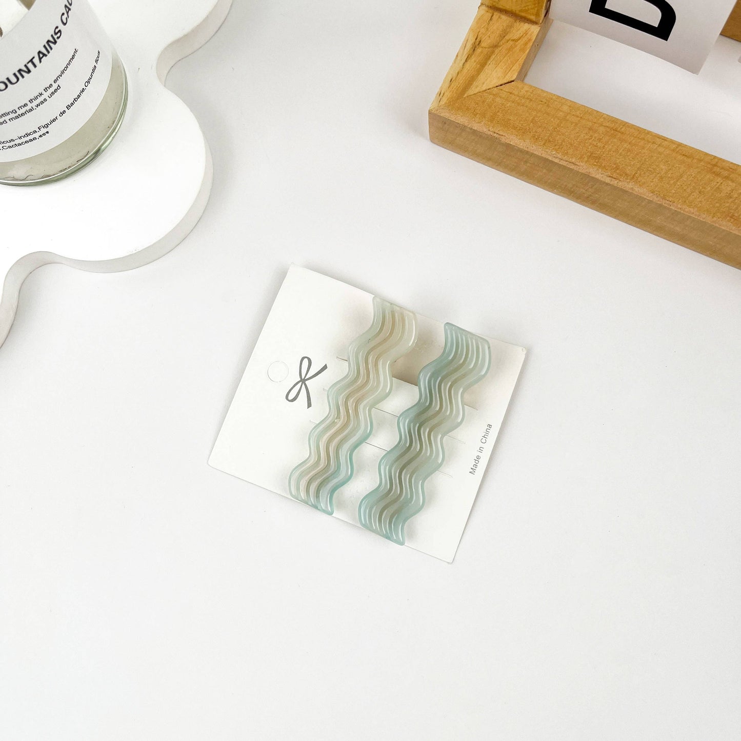 Wave Acetate Geometric Duckbill Clip