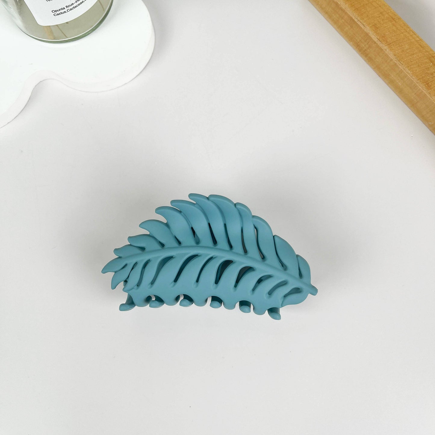 Creative frosted leaf  Hair Claw Clip