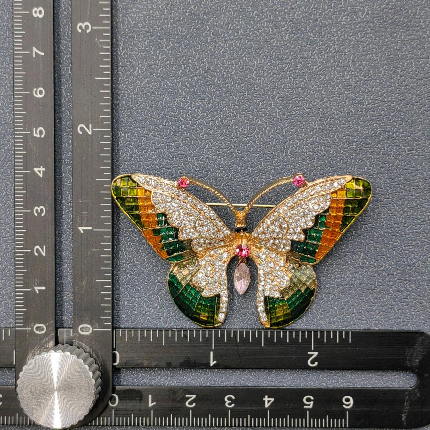 Enamel Brooch Inlaid with Rhinestone