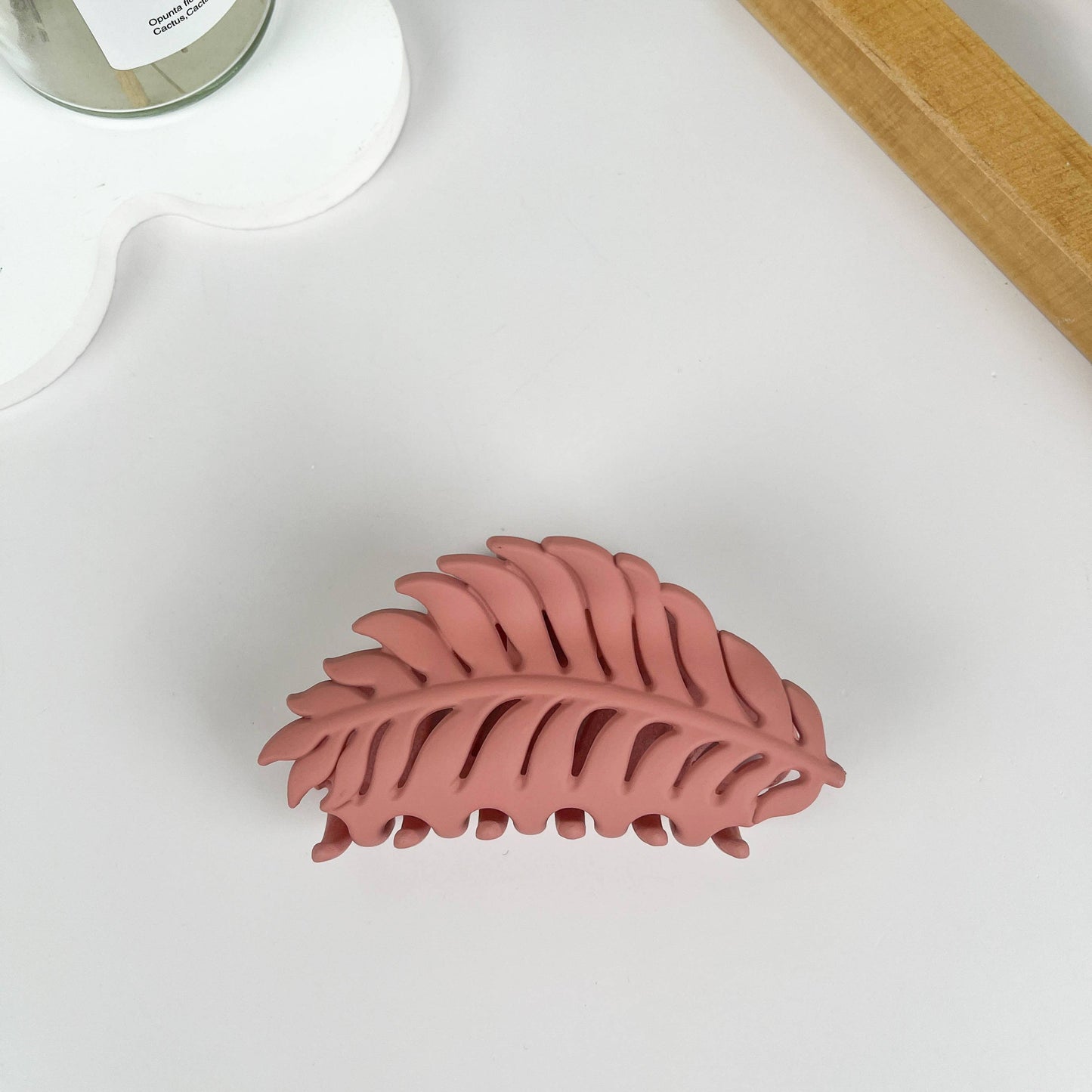 Creative frosted leaf  Hair Claw Clip