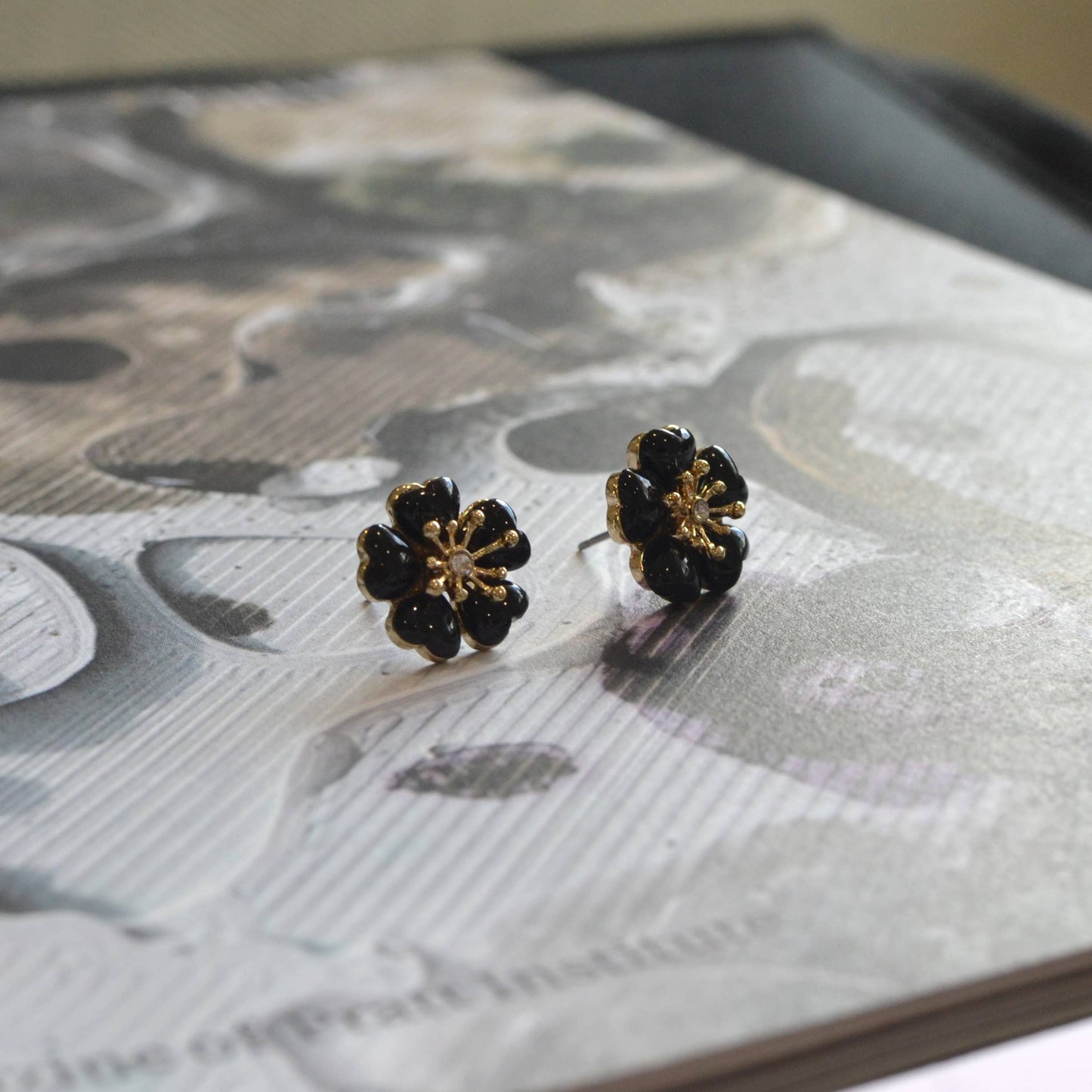 Flower Color Epoxy Stud Earring