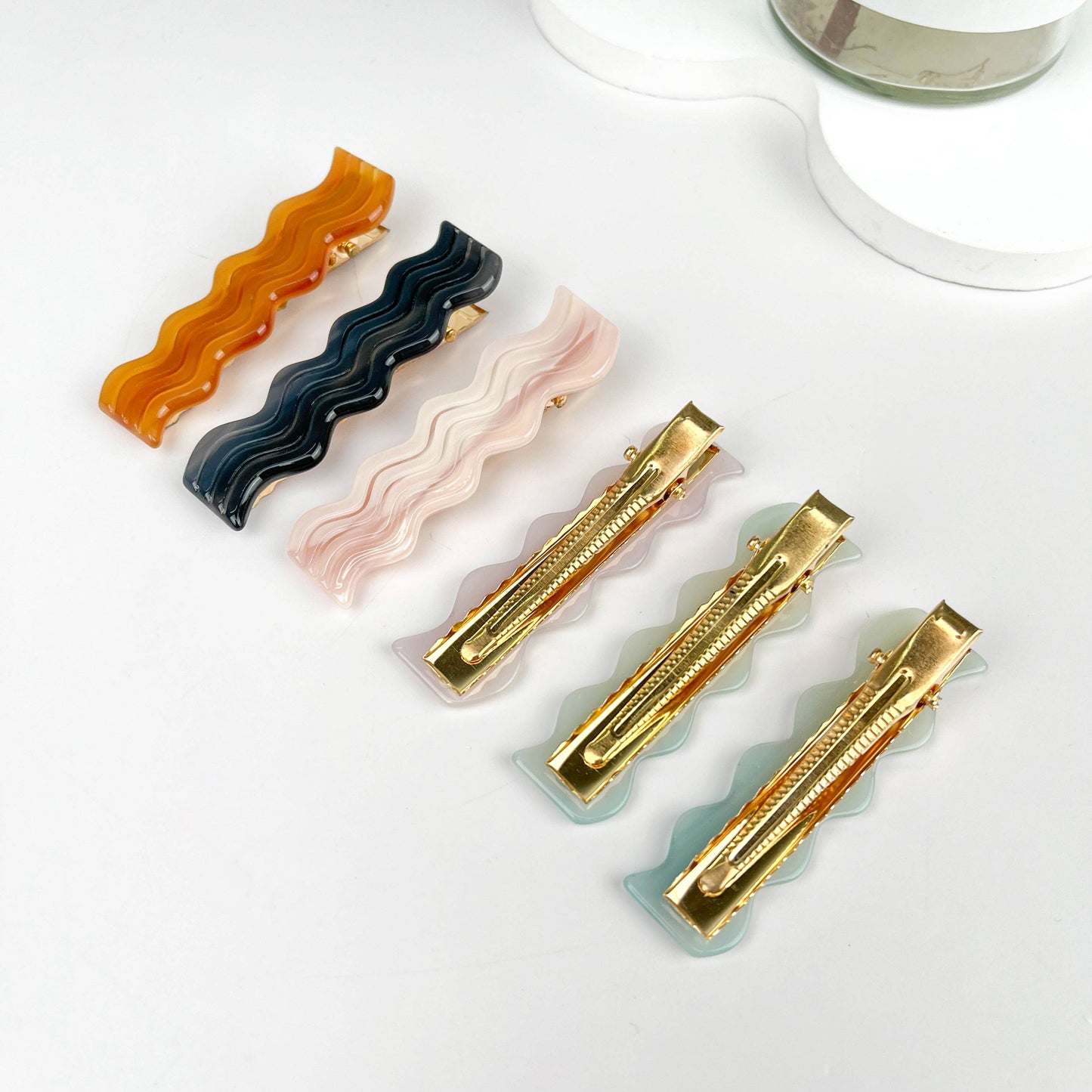 Wave Acetate Geometric Duckbill Clip