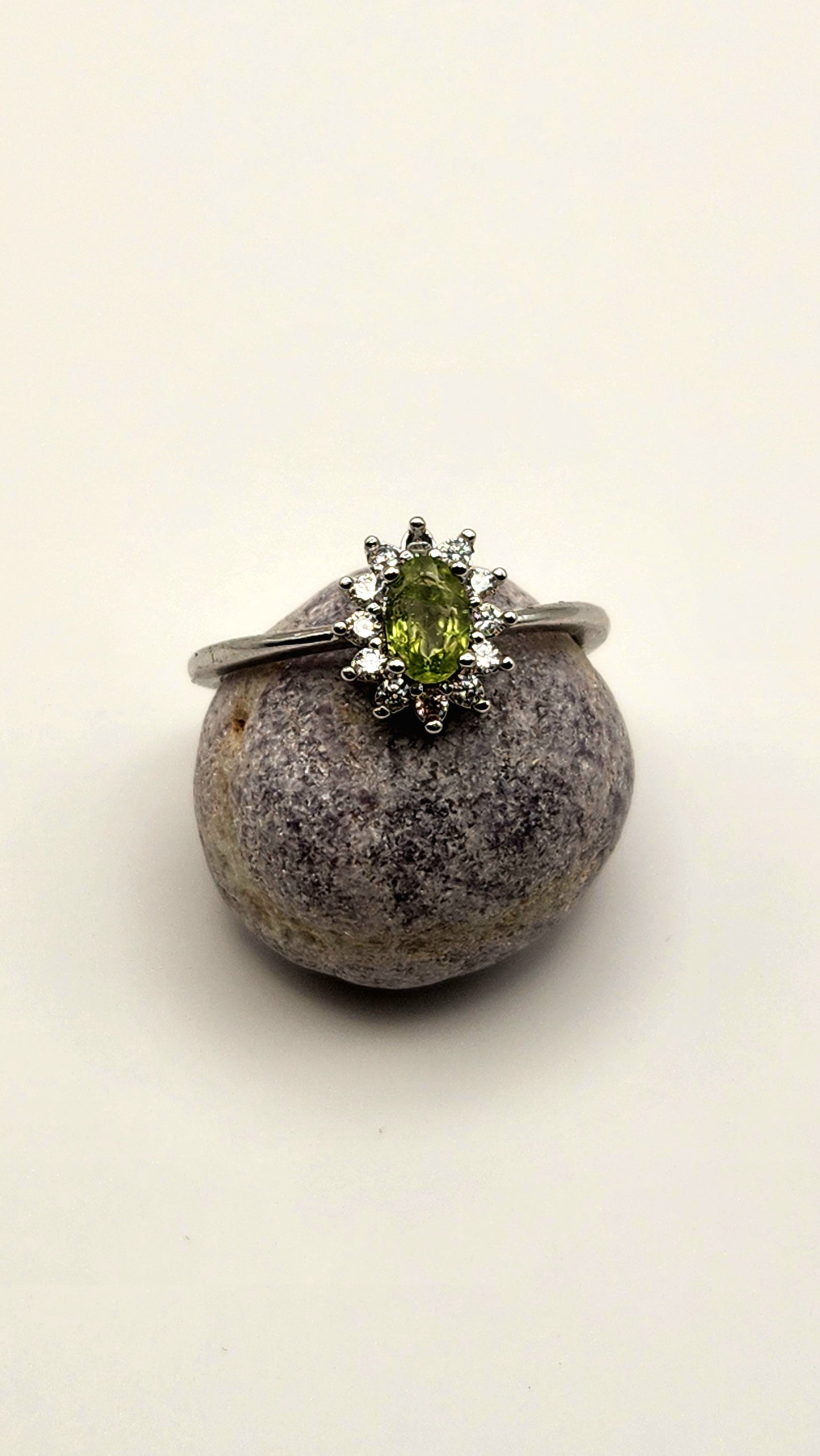 Verdant Crown | Peridot Pave Halo Adjustable Ring S925 Sterling Silver